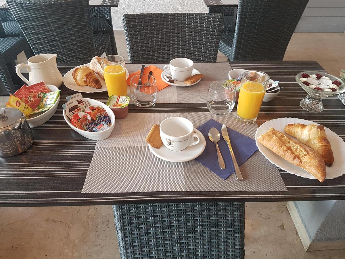 Hotel De La Poste Peymeinade المظهر الخارجي الصورة